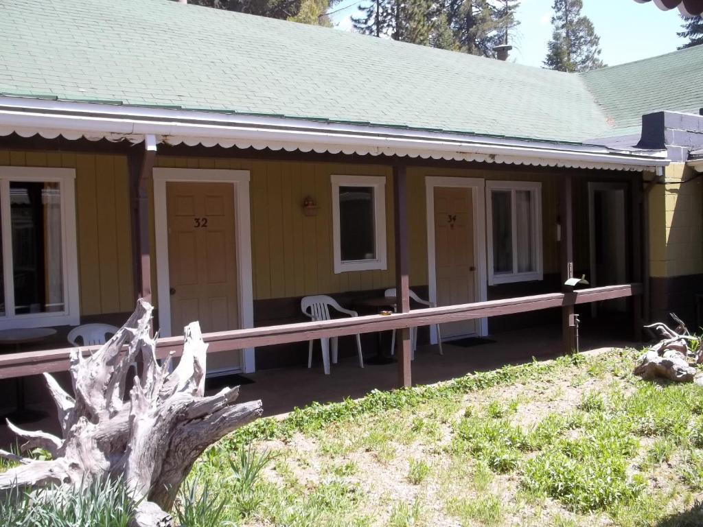 אהוואני White Chief Mountain Lodge מראה חיצוני תמונה