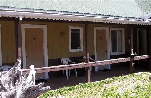 פיש קאמפ White Chief Mountain Lodge מראה חיצוני תמונה