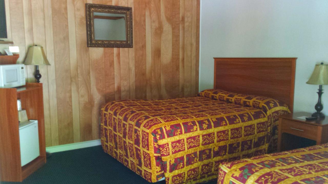 פיש קאמפ White Chief Mountain Lodge מראה חיצוני תמונה