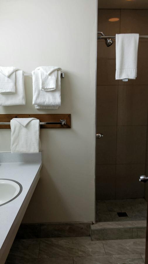 פיש קאמפ White Chief Mountain Lodge מראה חיצוני תמונה